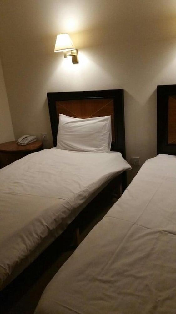 Coventry Hill Hotel Ngoại thất bức ảnh